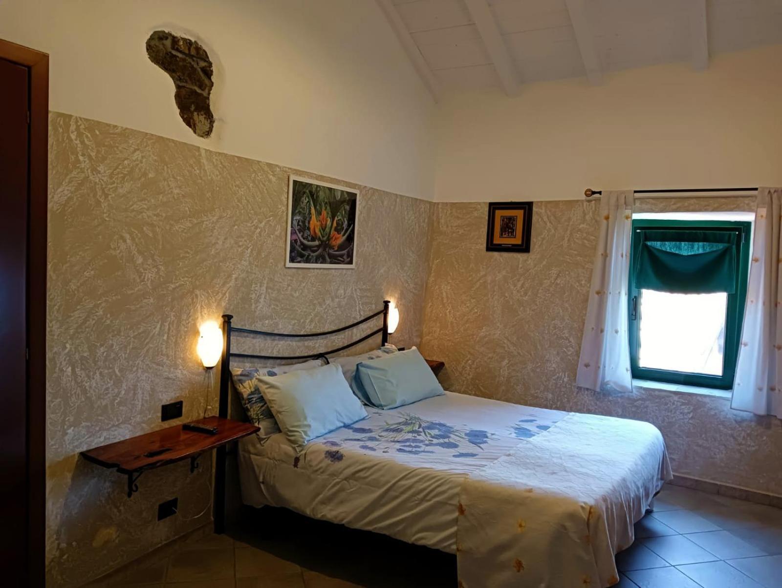 Terra Del Bosco Agriturismo Sesta Godano Bagian luar foto