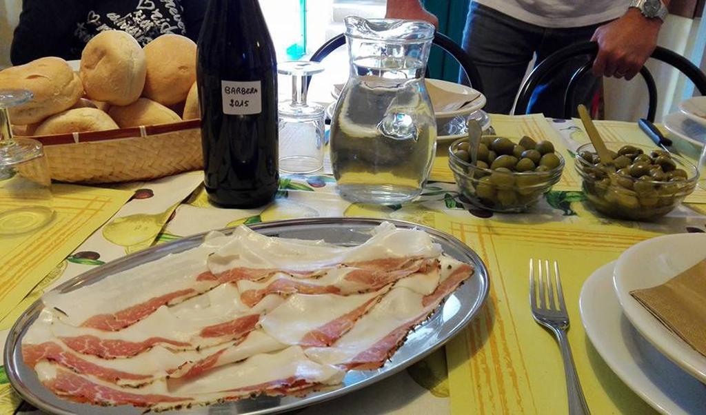 Terra Del Bosco Agriturismo Sesta Godano Bagian luar foto